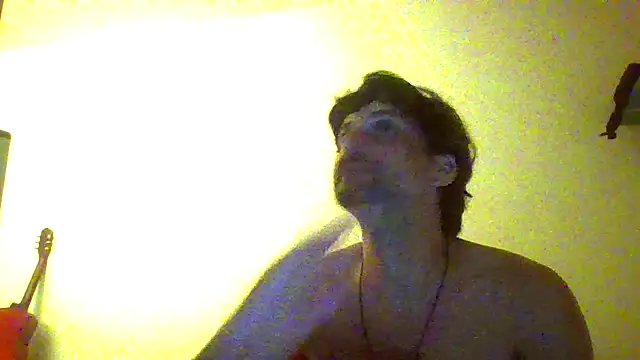 Snapshot of couplemilk chatting on April 2026 11:31:01 PM couplemilk online show from April 2026 11:31:01 PM