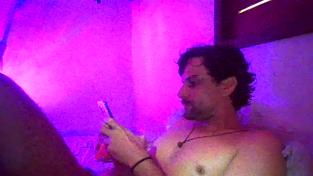 Snapshot of couplemilk chatting on April 2026 03:50:01 PM couplemilk online show from April 2026 03:50:01 PM