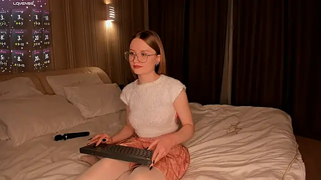 Snapshot of IsabellaTorrance chatting on January 2025 04:17:02 PM IsabellaTorrance online show from January 2025 04:17:02 PM