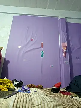 Lunababymylove online show from December 2024 06:32:02 AM