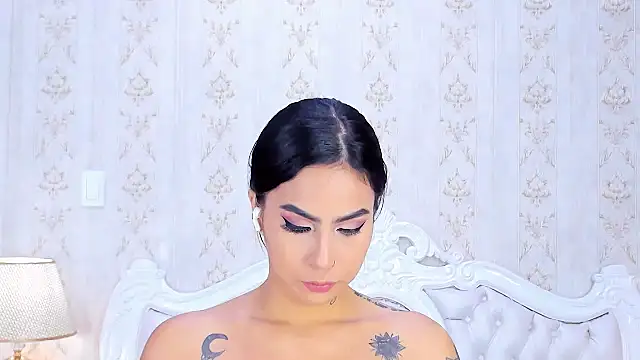 GiahDaniels online show from December 2024 09:13:02 PM