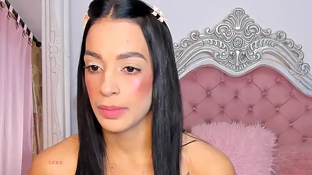 Snapshot of AngelineConnor chatting on February 2025 11:37:02 PM AngelineConnor online show from February 2025 11:37:02 PM