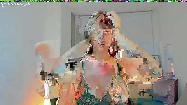 Nadiaa  online show from January 2025 04:07:02 AM