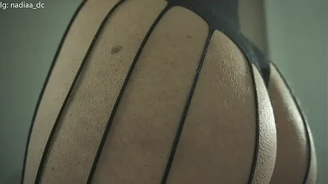 Nadiaa  online show from November 2025 01:28:01 AM