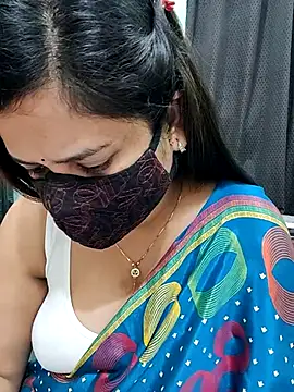 Snapshot of payal_sharma1 chatting on March 2025 12:35:02 PM payal sharma1 online show from March 2025 12:35:02 PM