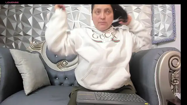 Snapshot of KataleyaStiward chatting on January 2025 01:25:02 PM KataleyaStiward online show from January 2025 01:25:02 PM