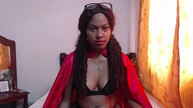 StormiHills online show from October 2025 07:37:01 PM