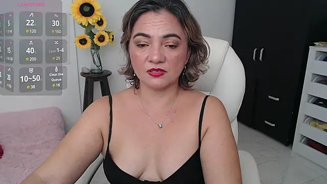 Snapshot of Ghada_milf chatting on December 2024 10:15:02 PM Ghada milf online show from December 2024 10:15:02 PM