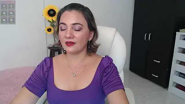 Snapshot of Ghada_milf chatting on December 2024 11:30:01 PM Ghada milf online show from December 2024 11:30:01 PM