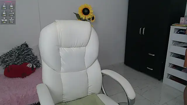 Snapshot of Ghada_milf chatting on December 2024 02:24:01 AM Ghada milf online show from December 2024 02:24:01 AM