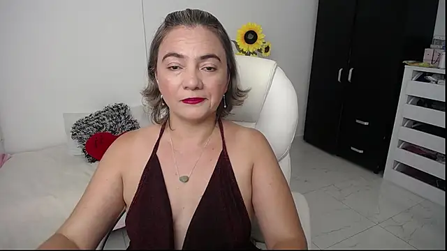 Snapshot of Ghada_milf chatting on January 2025 11:02:02 PM Ghada milf online show from January 2025 11:02:02 PM