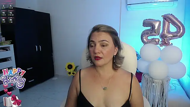 Snapshot of Ghada_milf chatting on January 2025 01:13:01 AM Ghada milf online show from January 2025 01:13:01 AM