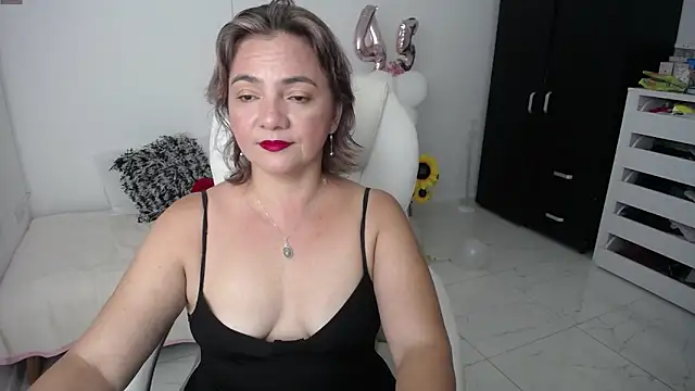 Snapshot of Ghada_milf chatting on January 2025 11:44:02 PM Ghada milf online show from January 2025 11:44:02 PM