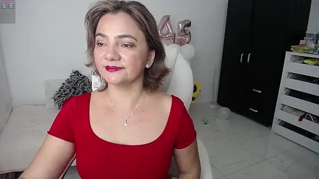 Snapshot of Ghada_milf chatting on January 2025 12:18:01 PM Ghada milf online show from January 2025 12:18:01 PM