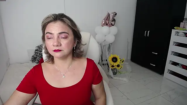 Snapshot of Ghada_milf chatting on February 2025 11:08:02 AM Ghada milf online show from February 2025 11:08:02 AM