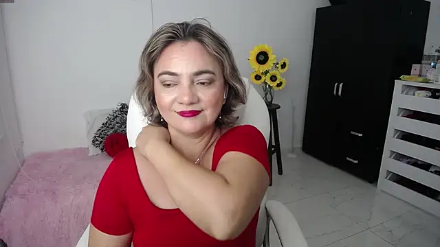 Snapshot of Ghada_milf chatting on February 2025 12:22:02 PM Ghada milf online show from February 2025 12:22:02 PM