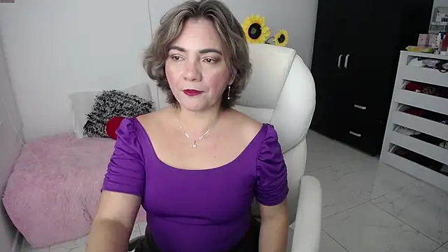 Snapshot of Ghada_milf chatting on February 2025 11:20:02 PM Ghada milf online show from February 2025 11:20:02 PM