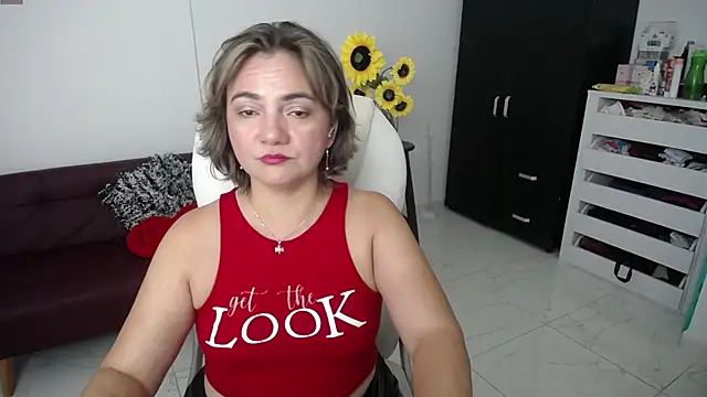 Snapshot of Ghada_milf chatting on February 2025 03:18:02 PM Ghada milf online show from February 2025 03:18:02 PM