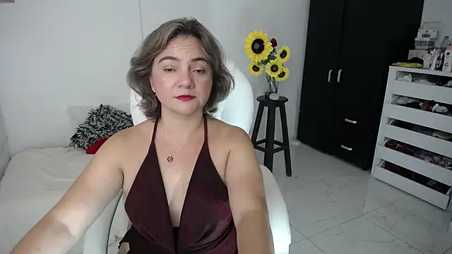 Snapshot of Ghada_milf chatting on March 2025 01:37:01 AM Ghada milf online show from March 2025 01:37:01 AM