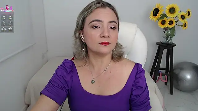 Snapshot of Ghada_milf chatting on September 2025 11:15:02 PM Ghada milf online show from September 2025 11:15:02 PM