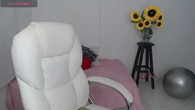 Snapshot of Ghada_milf chatting on October 2025 10:51:01 PM Ghada milf online show from October 2025 10:51:01 PM