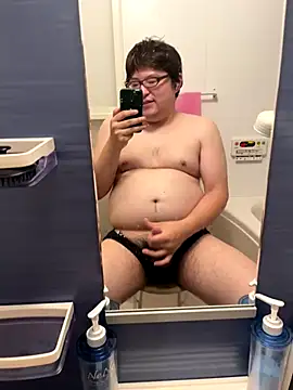 yuuki198912 online show from September 2025 01:59:02 PM