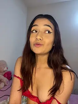 Snapshot of HallieLemon1 chatting on December 2024 04:20:02 AM HallieLemon1 online show from December 2024 04:20:02 AM