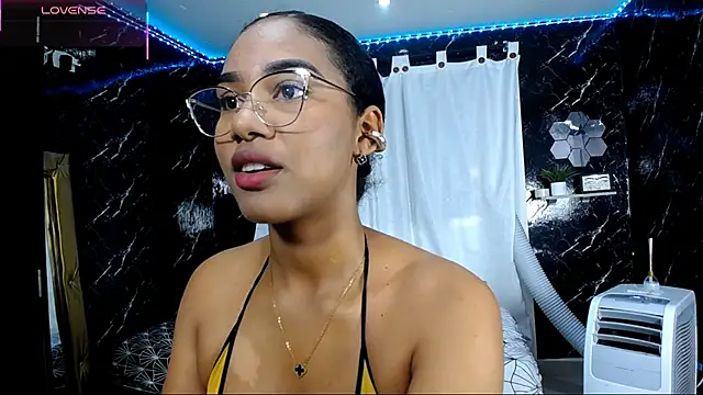 Hillary queen online show from October 2025 12:46:02 PM