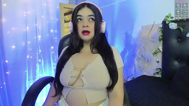 Snapshot of Scarlett_1007 chatting on March 2025 10:56:02 AM Scarlett 1007 online show from March 2025 10:56:02 AM