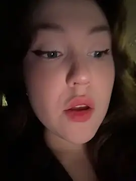 Peachy Dream online show from November 2025 06:18:02 PM