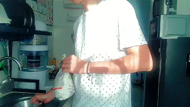 Snapshot of Andy_gray chatting on December 2025 11:47:01 AM Andy gray online show from December 2025 11:47:01 AM