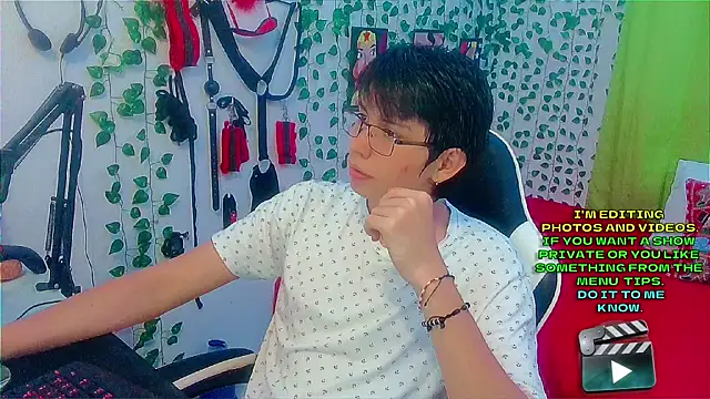 Snapshot of Andy_gray chatting on January 2026 01:09:02 AM Andy gray online show from January 2026 01:09:02 AM