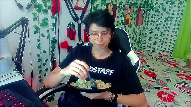 Snapshot of Andy_gray chatting on February 2026 10:48:01 PM Andy gray online show from February 2026 10:48:01 PM