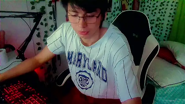 Snapshot of Andy_gray chatting on February 2026 12:28:02 PM Andy gray online show from February 2026 12:28:02 PM