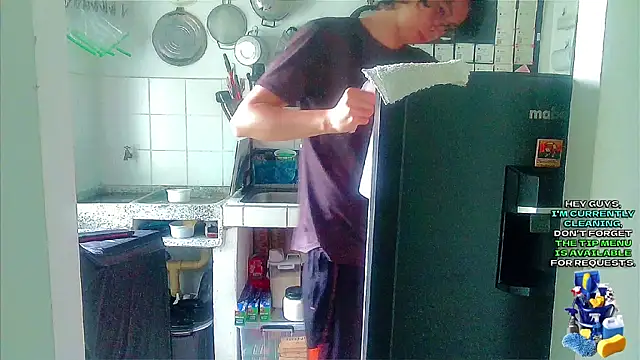 Snapshot of Andy_gray chatting on April 2026 12:09:02 PM Andy gray online show from April 2026 12:09:02 PM