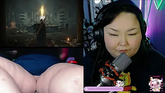 Snapshot of EmGreens chatting on September 2025 03:10:02 AM EmGreens online show from September 2025 03:10:02 AM