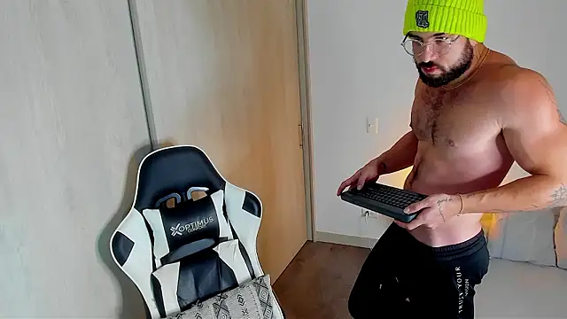 dafboy1 online show from February 2026 01:13:02 AM