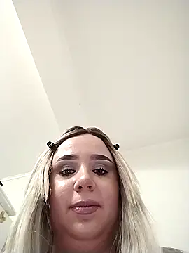 AdelinaJude online show from November 2025 06:13:01 PM