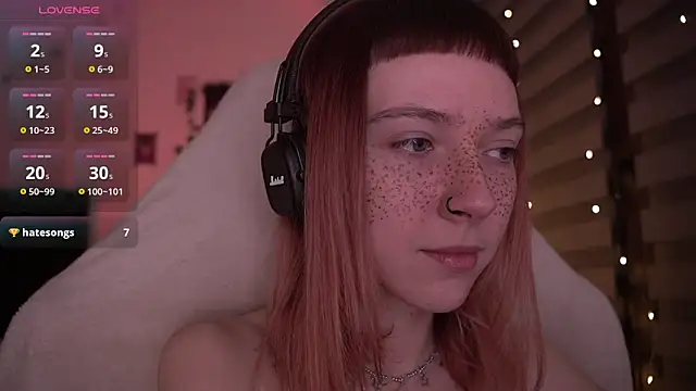 Snapshot of juliapie chatting on January 2025 06:14:01 AM juliapie online show from January 2025 06:14:01 AM