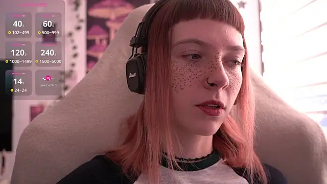 Snapshot of juliapie chatting on January 2025 07:36:02 AM juliapie online show from January 2025 07:36:02 AM