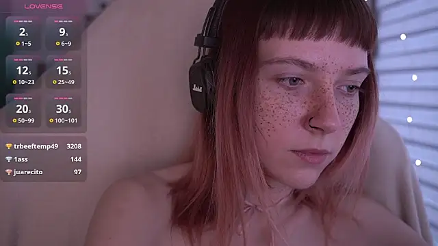 Snapshot of juliapie chatting on February 2025 08:38:01 AM juliapie online show from February 2025 08:38:01 AM