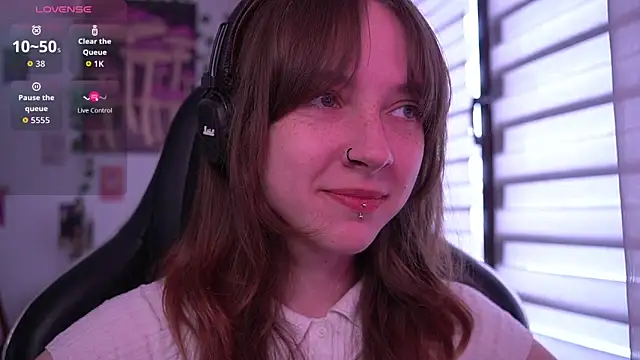 juliapie online show from April 2026 10:10:01 AM