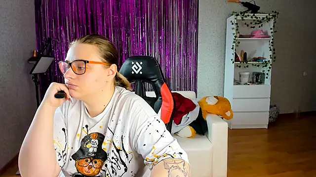 Seductive She Wolf online show from March 2025 06:46:02 AM