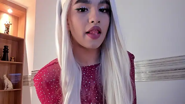 Sophia Cambpell online show from April 2026 10:10:01 PM