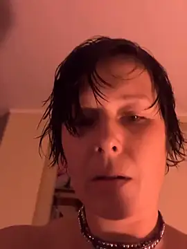 KatieBARBiE98 online show from December 2024 09:48:01 PM