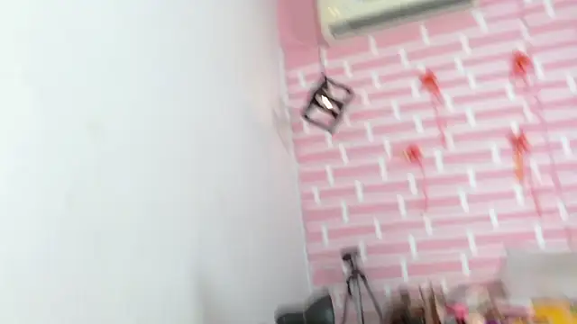 analus-01 online show from March 2025 06:53:01 AM