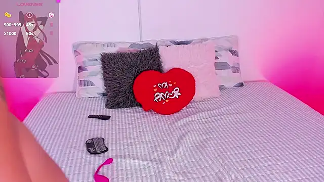 AlanaJohnson  online show from February 2025 05:09:02 PM
