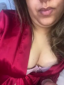 Snapshot of yassminsexy22 chatting on May 2026 01:59:01 PM yassminsexy22 online show from May 2026 01:59:01 PM