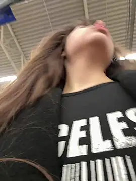 pantyless online show from October 2025 09:36:02 PM