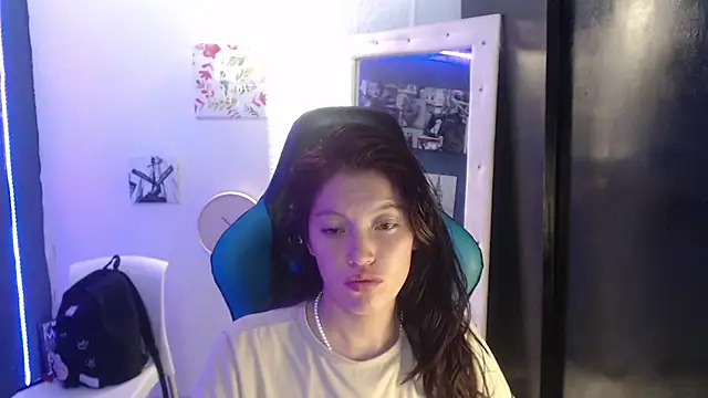 Snapshot of Sian__1 chatting on December 2024 07:46:02 PM Sian 1 online show from December 2024 07:46:02 PM